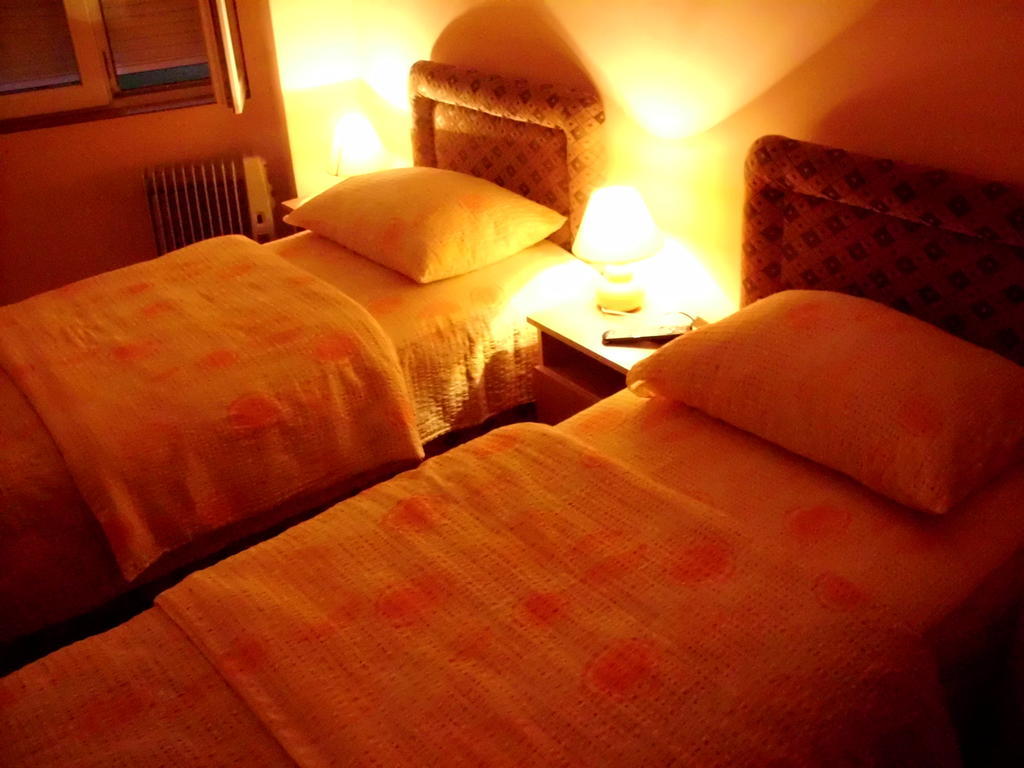Apartments Bokan Cetinje Kamer foto