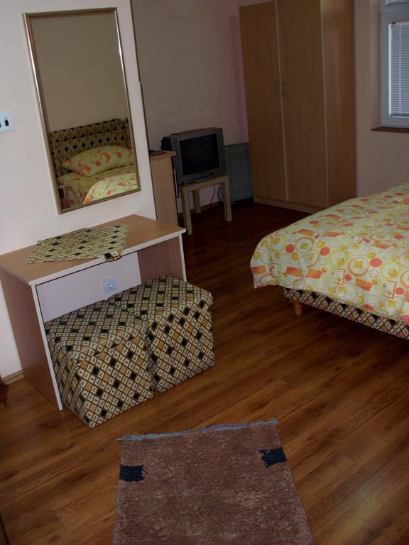 Apartments Bokan Cetinje Buitenkant foto